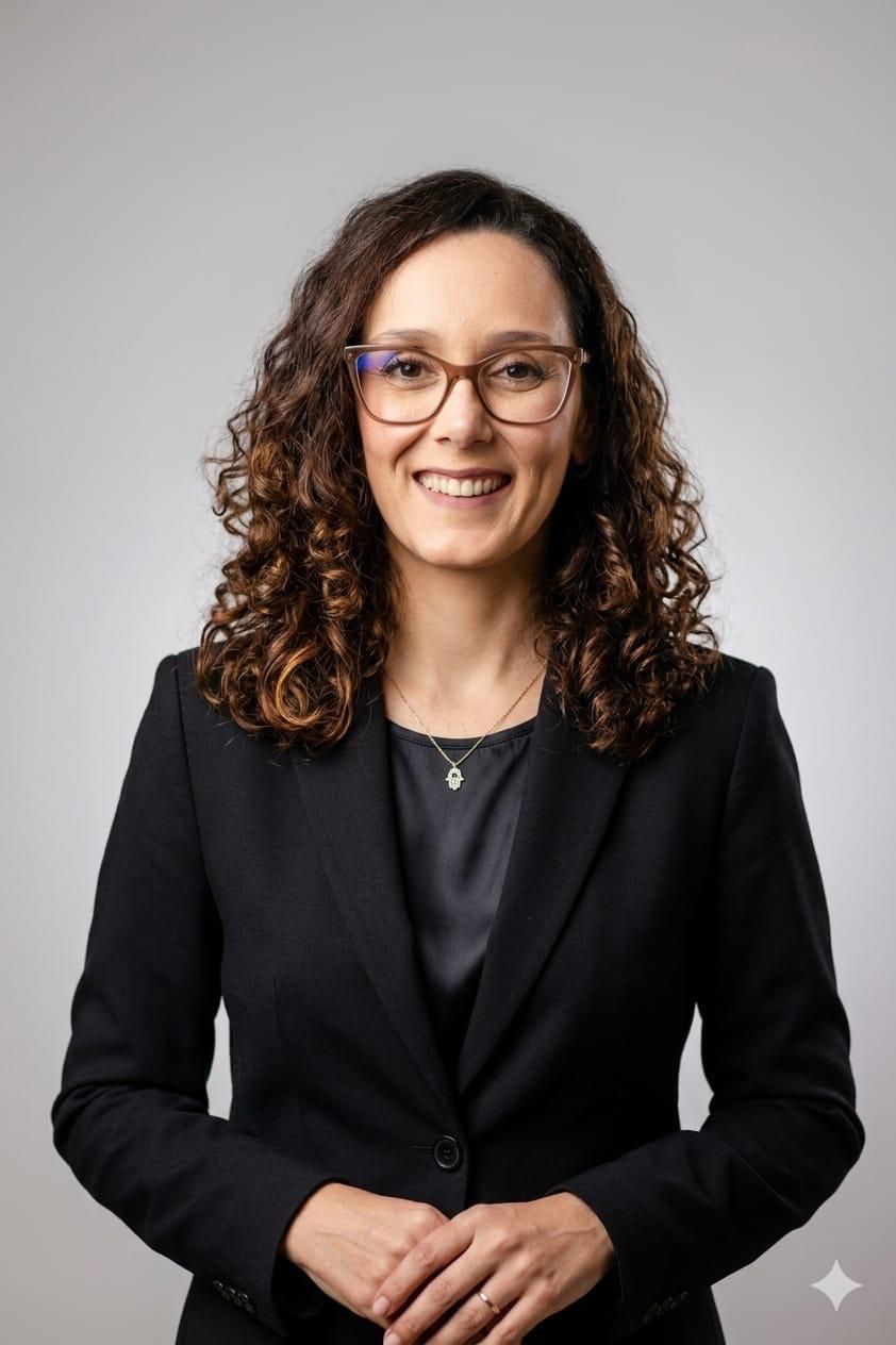 Dra. Camila Lira Barros